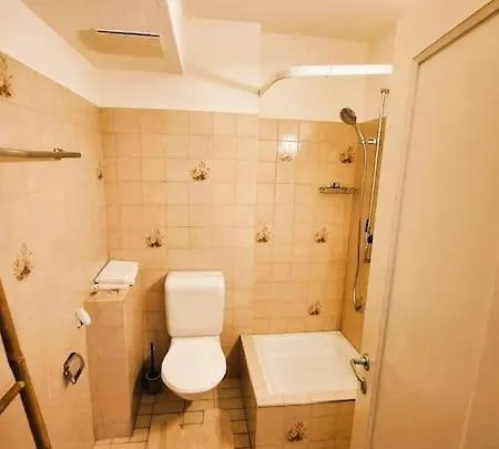 Spacious 2 Bedroom With Balcony Alt 153 - Self Checkin *